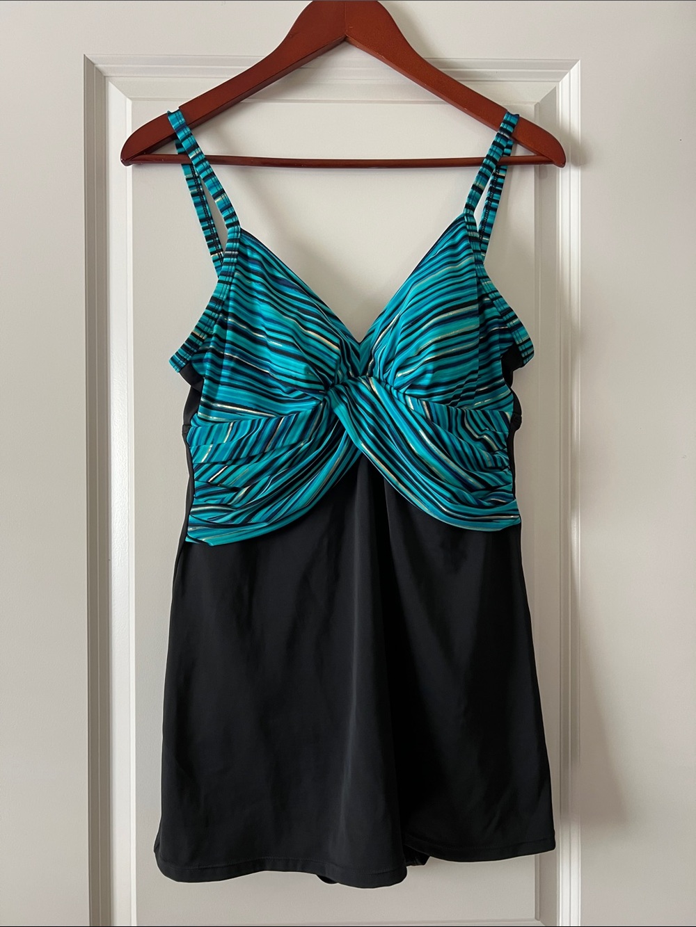 Jantzen Teal and Black Twist-Front One-Piece Swimdress